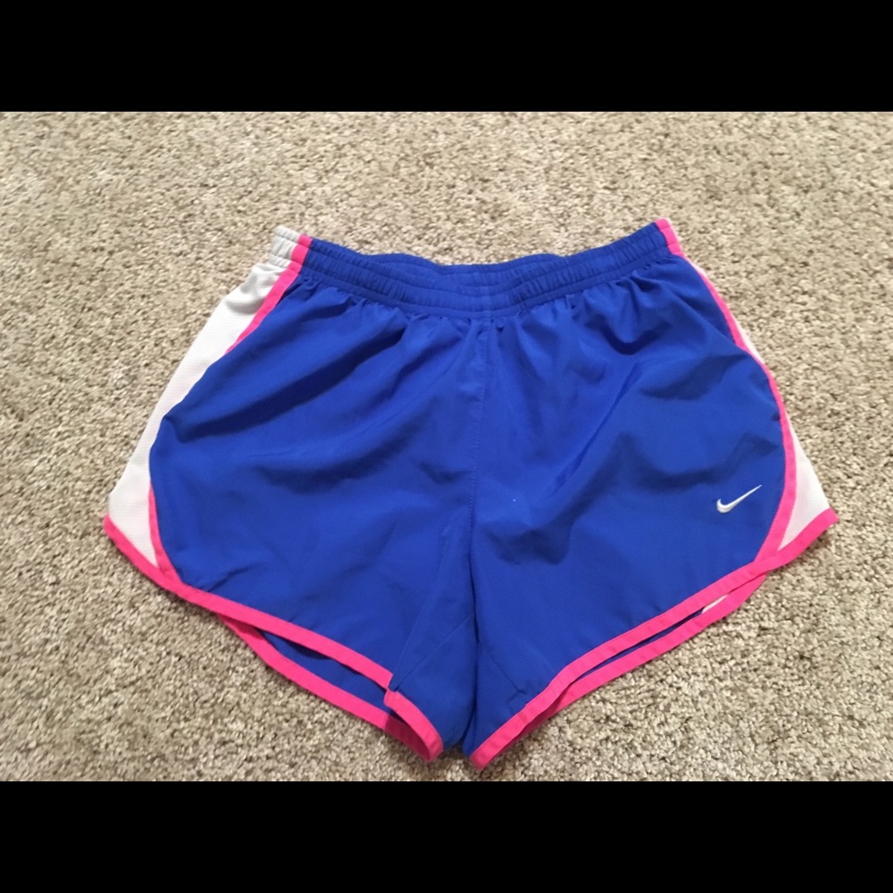 Nike exercise shorts